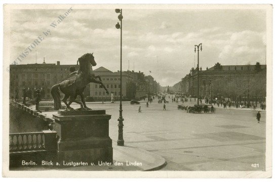 Berlin, Blick auf Lustgarten und Unter den Linden