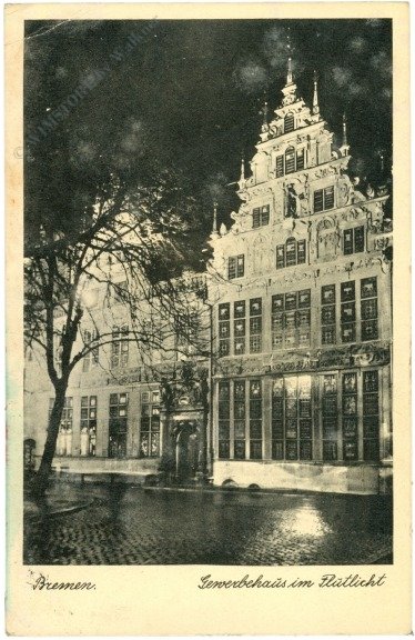 Bremen, Gewerbehaus im Flutlicht