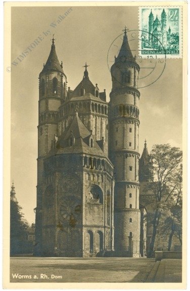 Worms, Dom