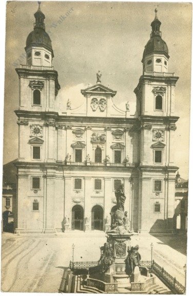 ak220402 Salzburg, Dom