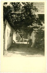 ak220481 Im Hof