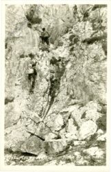 ak220810