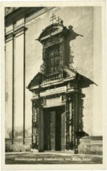 maria taferl, haupteingang zur gnadenkirche von maria taferl