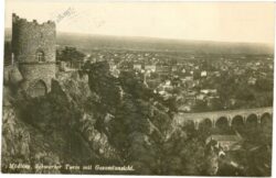 mödling, schwarzer turm mit gesamtansicht