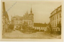 gleisdorf, a. hitler platz mit rathaus