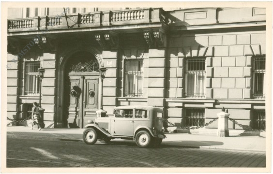 automobil