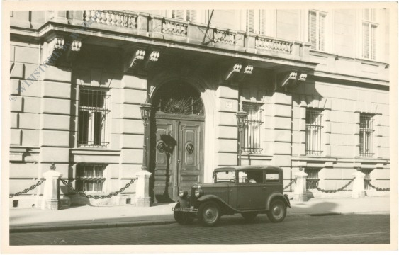 automobil