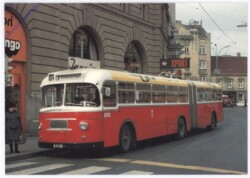akg10595 Autobus Type GU-200
