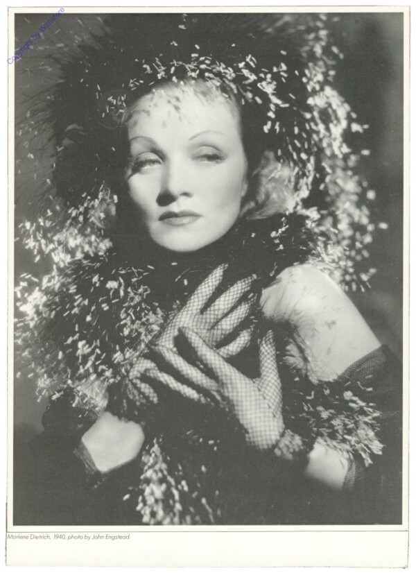 A4-Foto: Marlene Dietrich, 1940