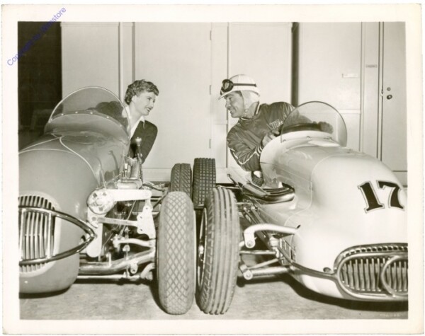 A4-Foto: To Please a Lady