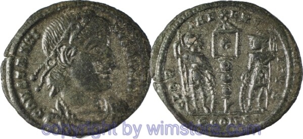 v30536 Constantinus I. Magnus 306 - 337, Arelate, Follis, 18,3 mm, 1,83 g, CONSTANTINVS MAX AVG // GLORIA EXERCITVS / PCONST, AE, vz