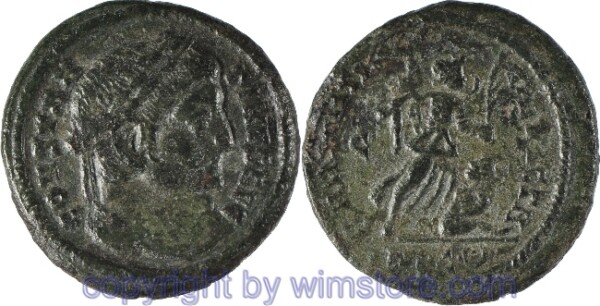 v30547 Constantinus I. Magnus 306 - 337, Lugdunum (London), Follis, 18,6 mm, 3,09 g, CONSTANTINVS AVG // SARMATIA DEVICTA / •PLCᴗ•, AE, ss