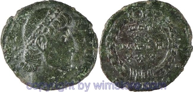 Constans 333 - 350, Constantinopel, AE 4, 15,3 mm, 1,37 g, D N CONSTANS P F AVG // Kranz mit Inschrift / CONSS•, AE, -ss