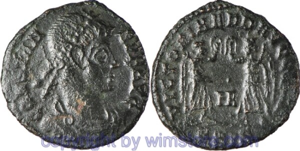 Constans 333 - 350, Siscia, AE 4, 15,8 mm, 1,51 g, CONSTANS P F AVG // VICTORIAE DD AVGG Q NN / BSIS, AE, s-ss