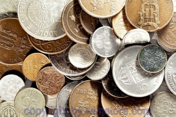 Schweden Lot: Restposten mit Doubletten, div. Metalle, div. Erhaltungen, 253 Gramm